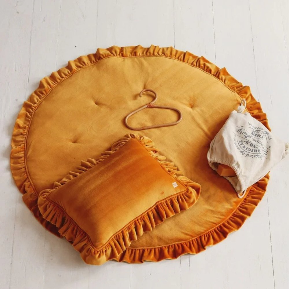 Velvet Baby Rug with Frill - myhomestore.com.pk