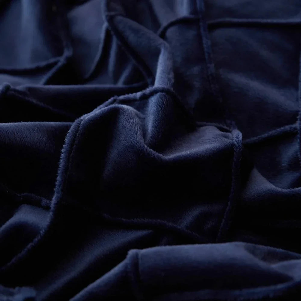 Velvet Pinch Pleats Duvet Set - myhomestore.com.pk