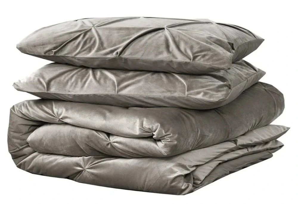 Velvet Pintuck Duvet Set - myhomestore.com.pk