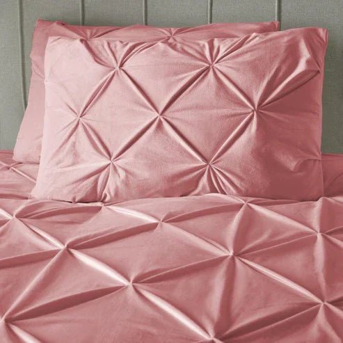 Velvet Pintuck Duvet Set - myhomestore.com.pk