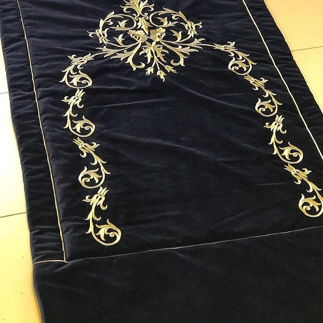Embroidered Velvet Prayer Mat (Black)