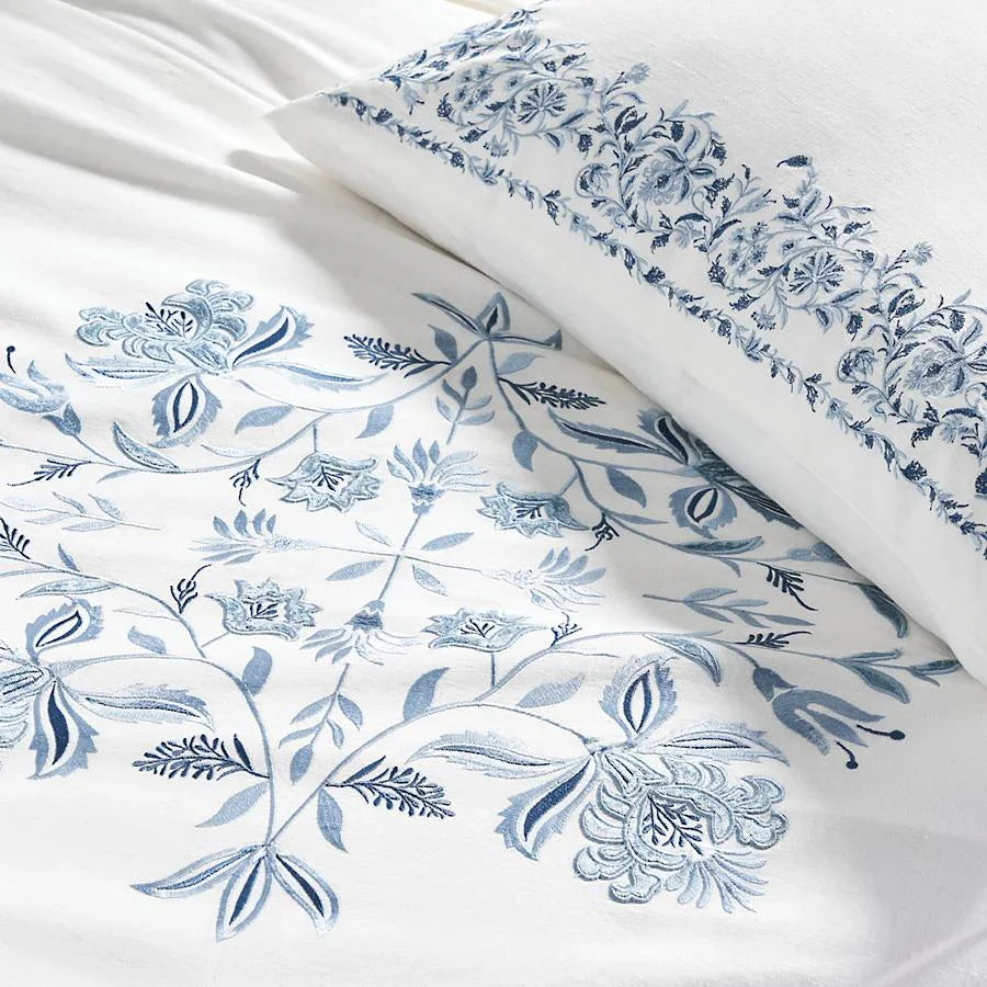 New Luxury Scrolling Floral Embroidery Duvet Set - myhomestore.com.pk