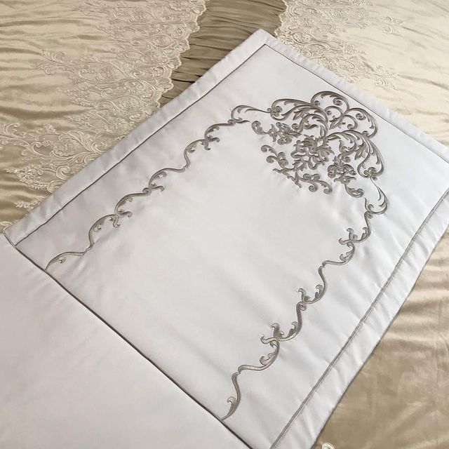 Elegant Embroidered Prayer Mat Set (3 piece set)