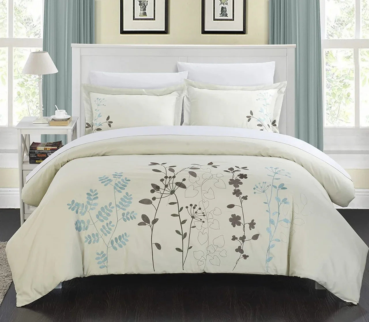Floral Embroidery Duvet Set - myhomestore.com.pk