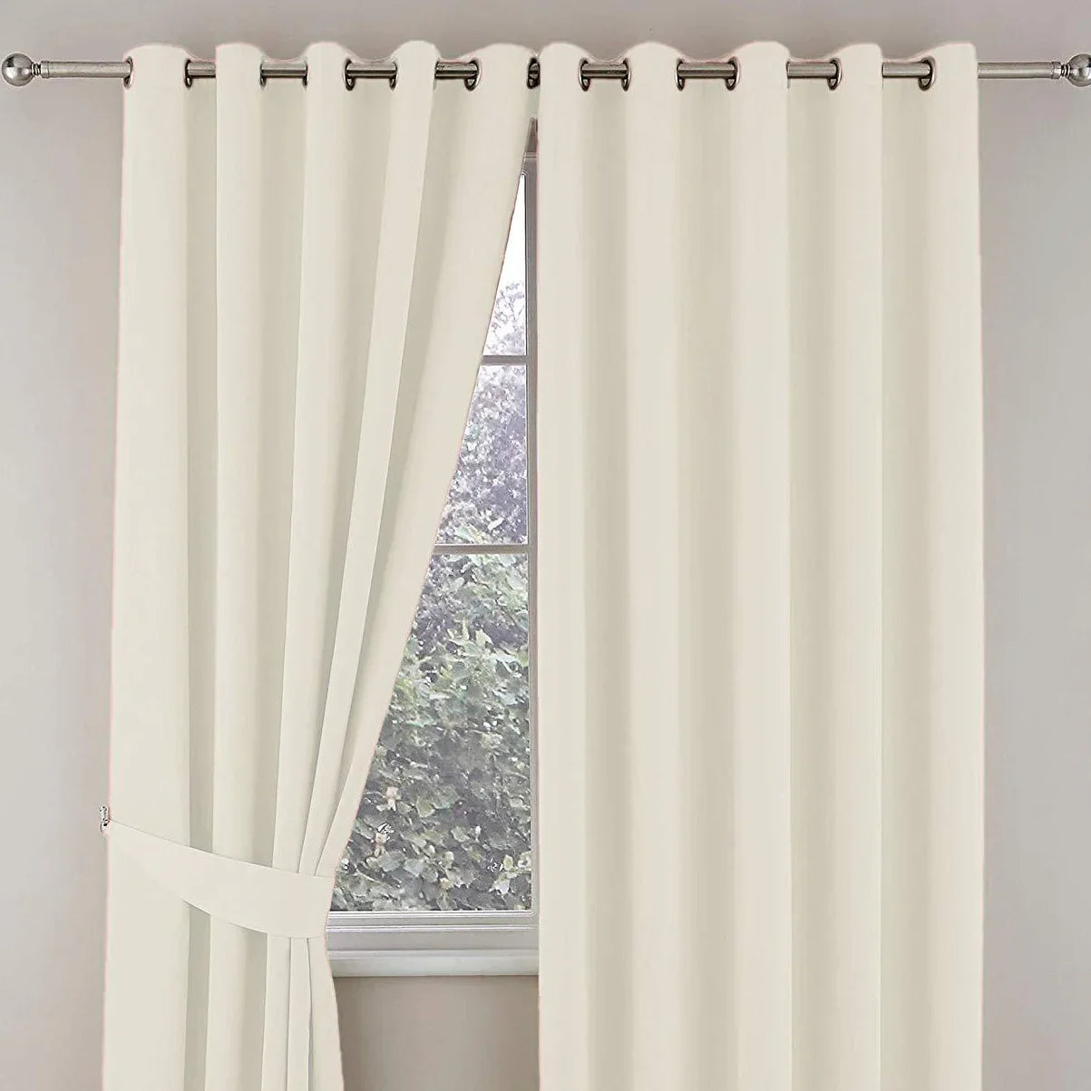 Plain Dyed Eyelet Curtain with linning (White) - myhomestore.com.pk