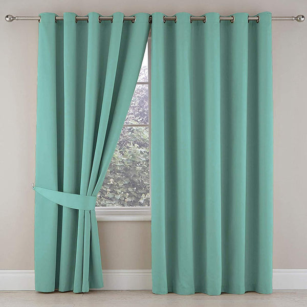 Plain Dyed Eyelet Curtains with linning (Tale)