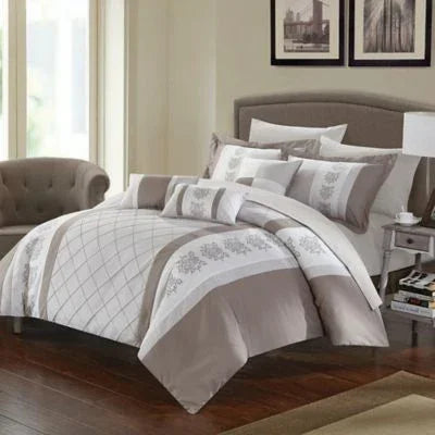 Luxury Pleated Duvet Set - myhomestore.com.pk