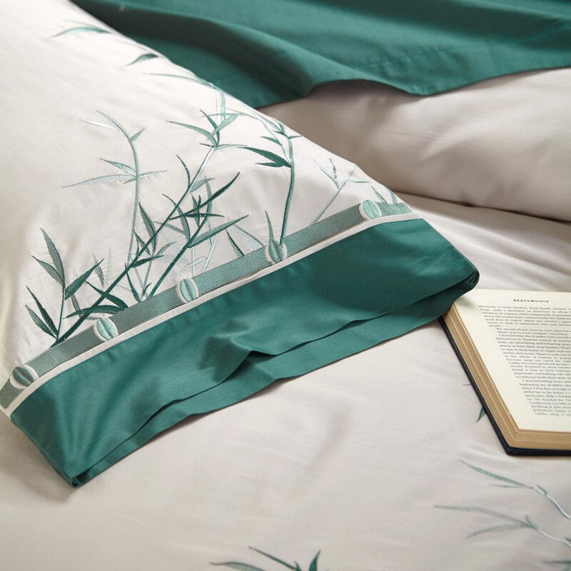 Luxury New Embroidery Duvet Set Green Bamboo