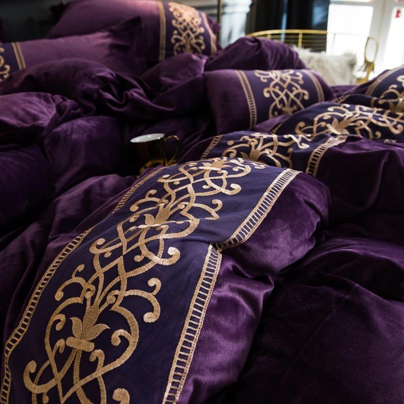 Violet Luxury Embroidered Turkish Velvet Duvet Set