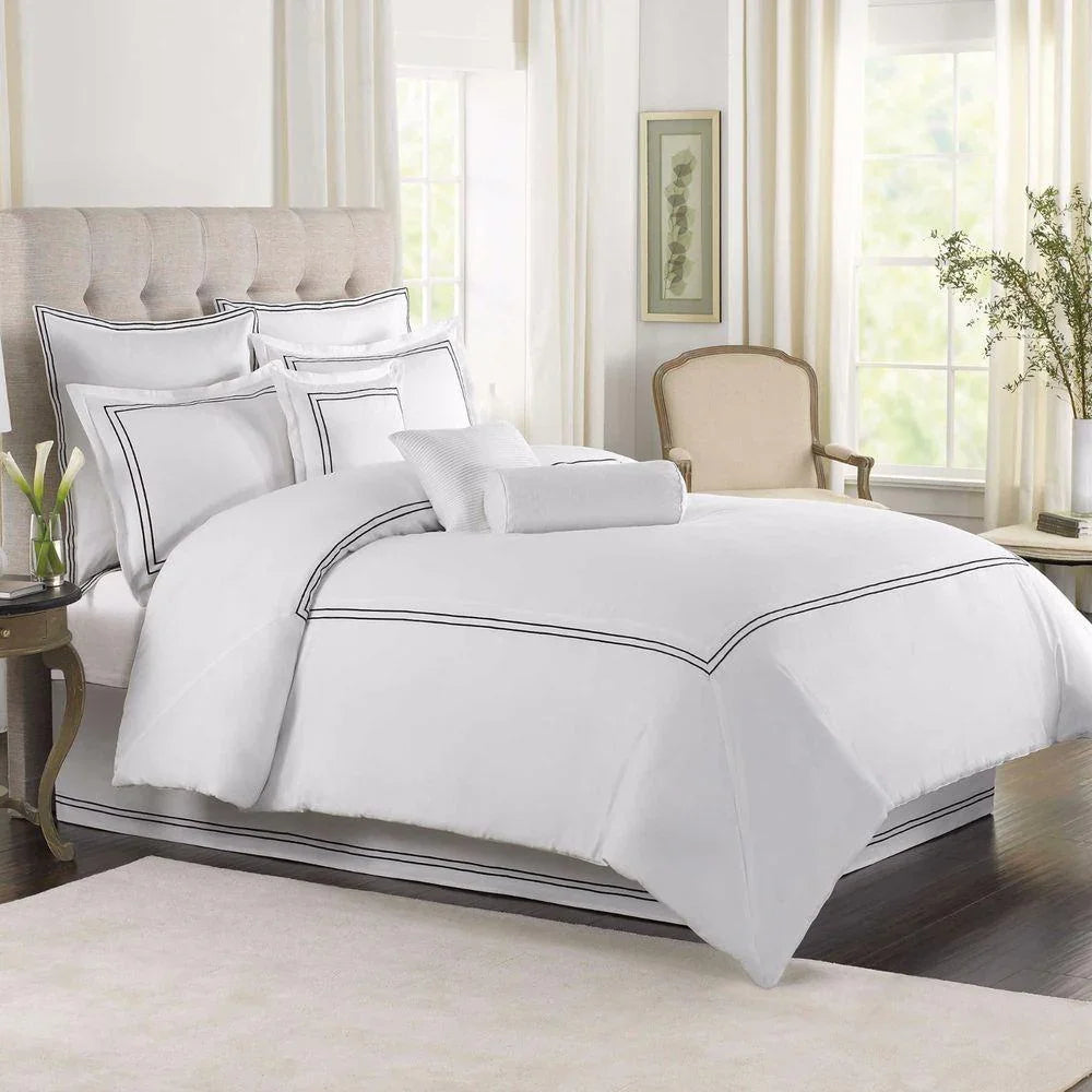 8 piece Baratta Duvet Set - myhomestore.com.pk