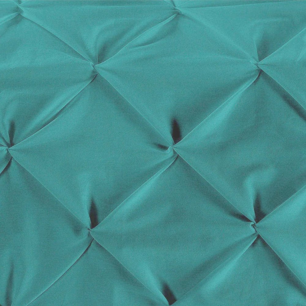 Bed Runner With Two Cushions (Tale) - myhomestore.com.pk