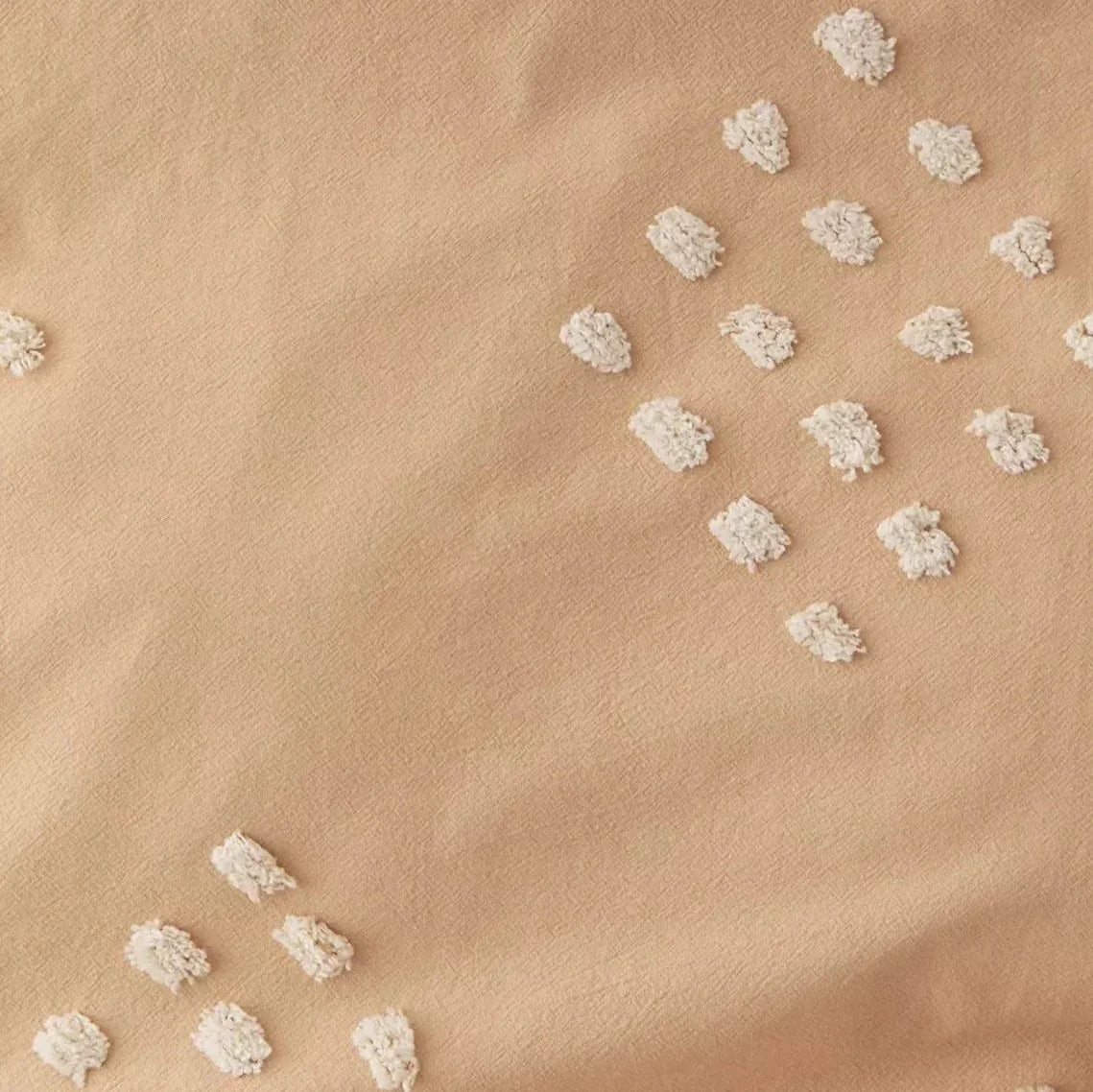 Dots Tufted Cotton Duvet Cover Set - myhomestore.com.pk