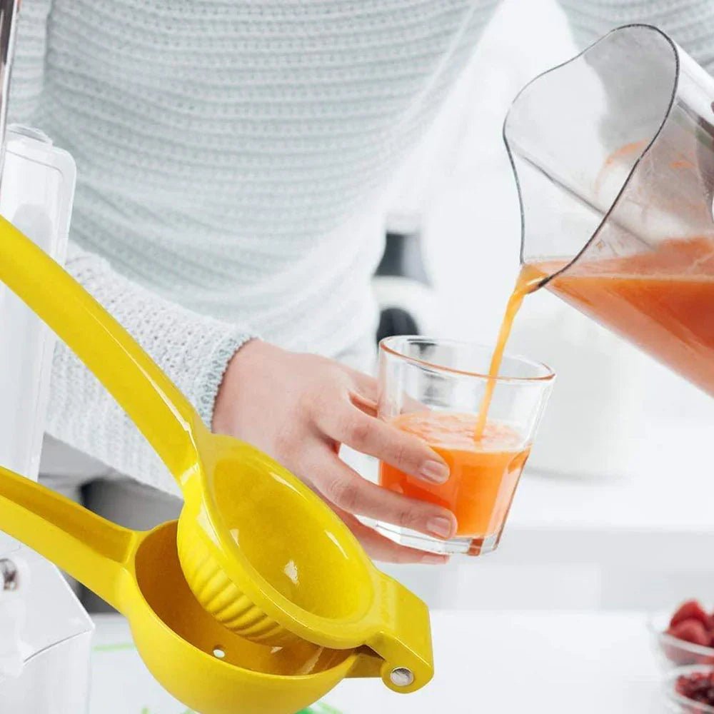 Manual Juicer Citrus Lemon Squeezer - myhomestore.com.pk