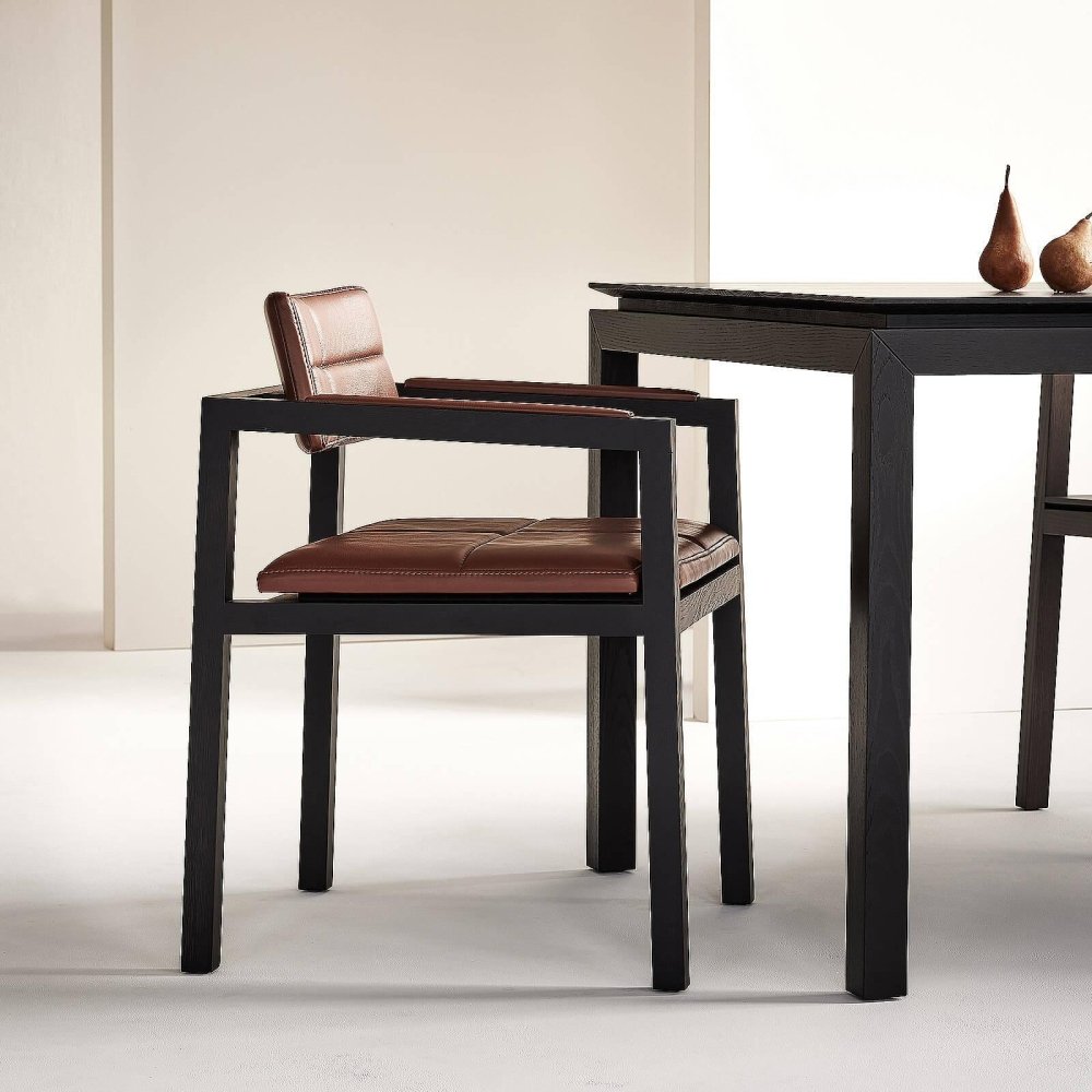 Metal Arm Chair - myhomestore.com.pk