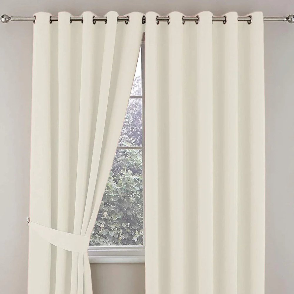 Plain Dyed Eyelet Curtain with linning (White) - myhomestore.com.pk