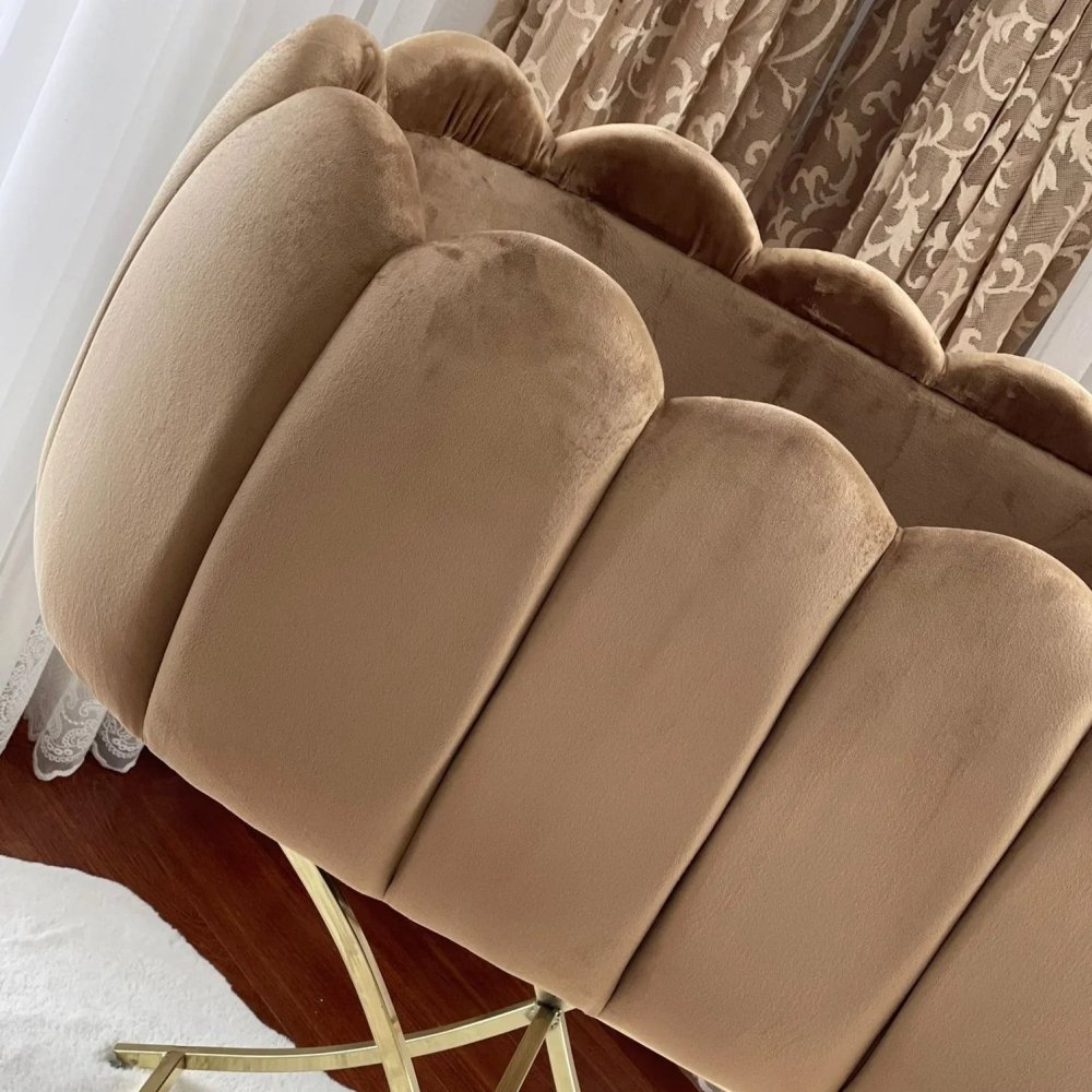 Velvet Tufted Bassinet - myhomestore.com.pk